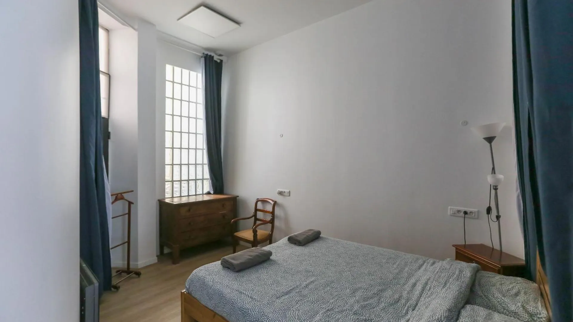 Comfortable 49 M In The Heart Of Paris