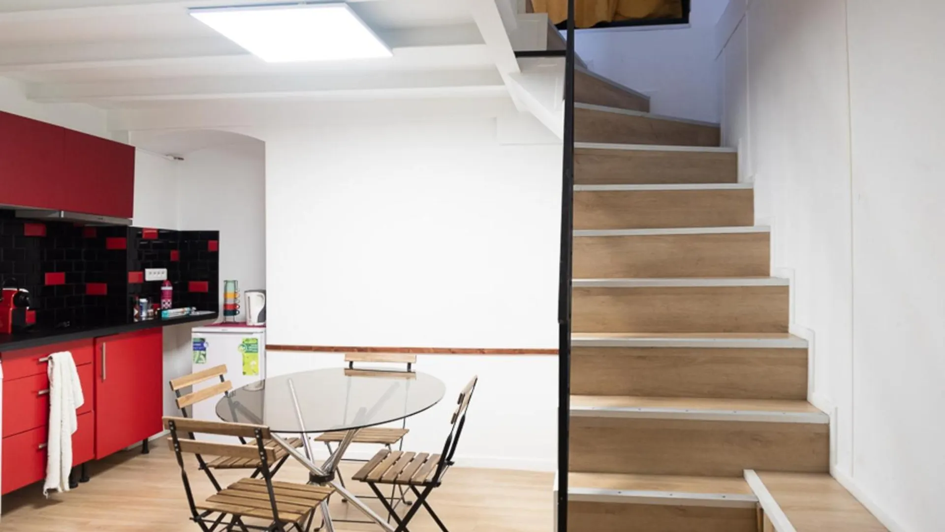 Comfortable 49 M In The Heart Of Daire Paris