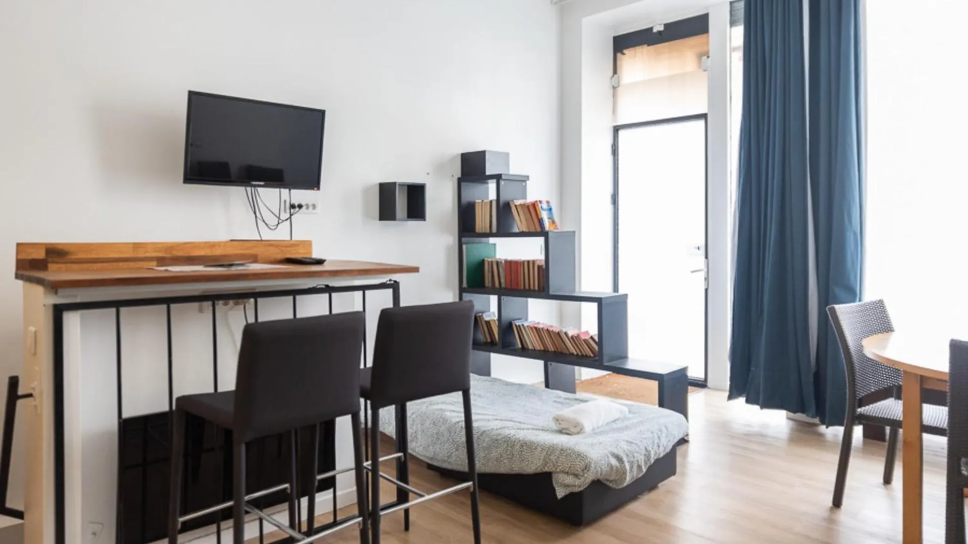 Apartment Comfortable 49 M In The Heart Of Paris
